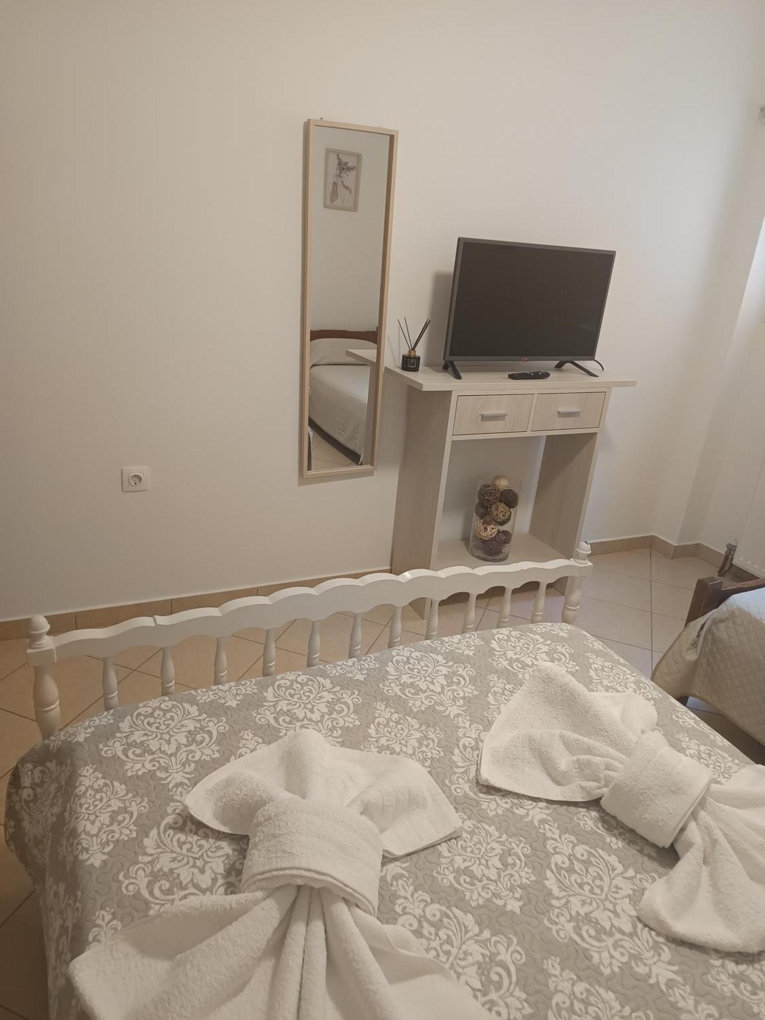 Airport Anasta Casa Apartment Artemida  Ngoại thất bức ảnh